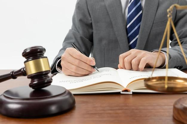 Right Lawyer