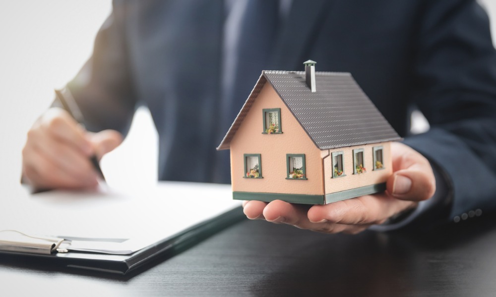 Choosing a Mortgage Advisor for Stress-Free Home Buying