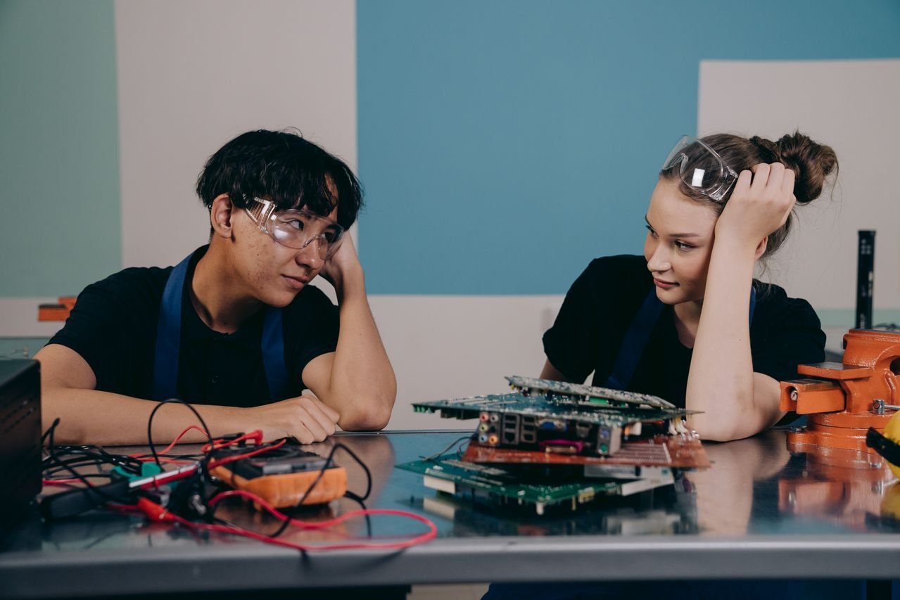 VLSI Design and Verification Engineers